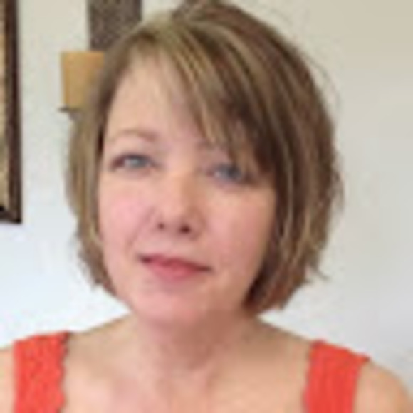 Meet your Posher, Lisa - Picture 1 of 1